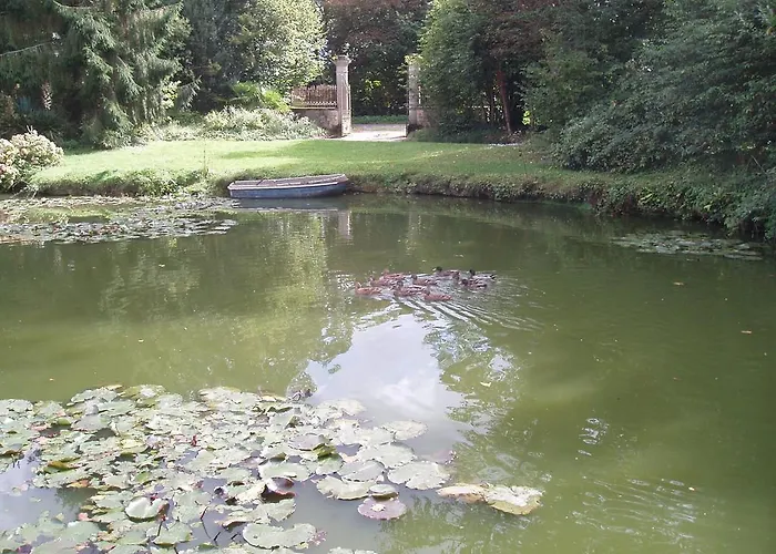 Bed & Breakfast Chateau Des Poteries 3*