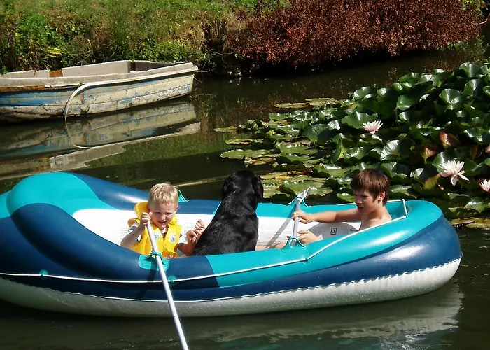 Frühstückspension Chateau Des Poteries 3*